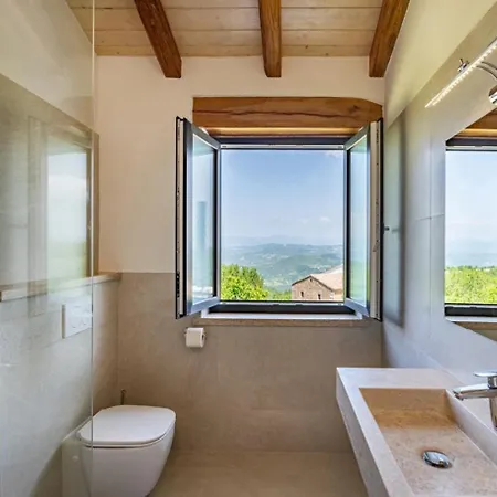 Padova For 12 Persons Near Motovun With 84 M2 Infinity Pool With Panoramic View & Beautiful Garden * Kascerga